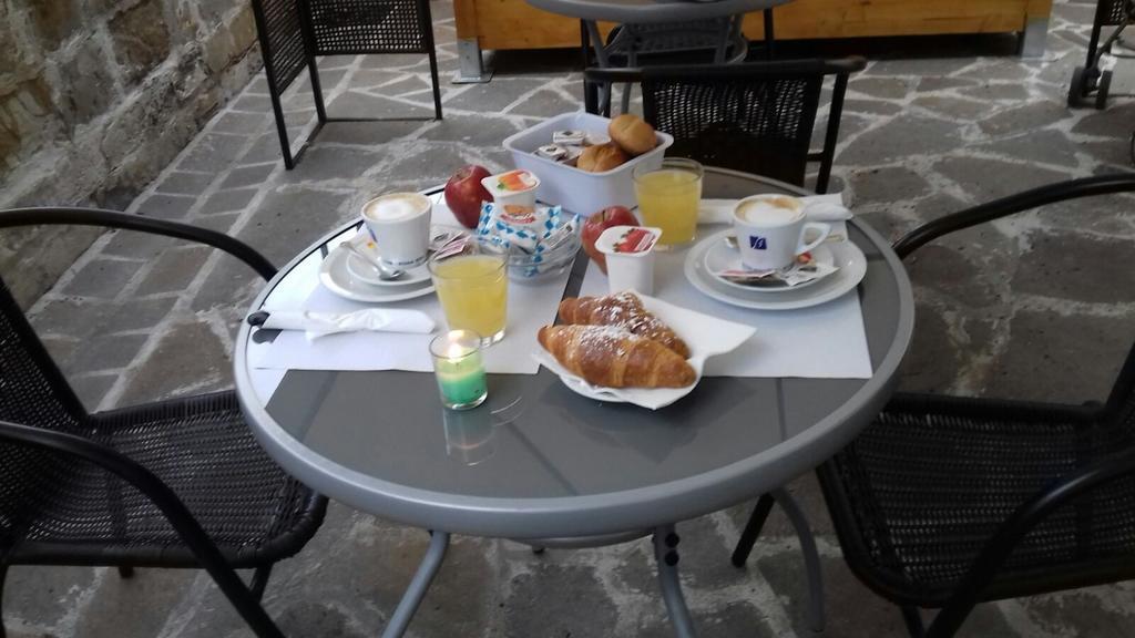 Florence Stadium B&B Екстер'єр фото
