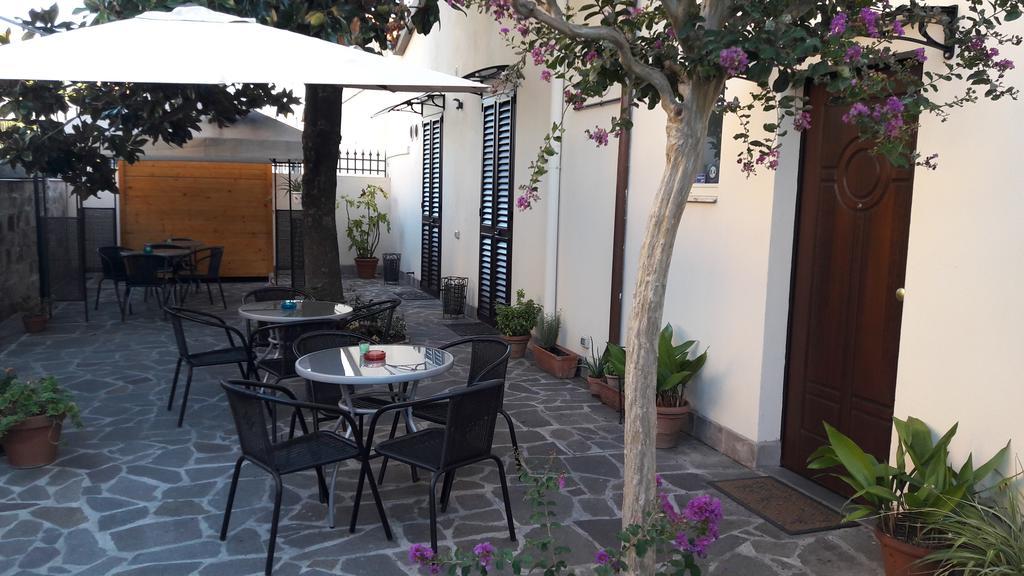 Florence Stadium B&B Екстер'єр фото